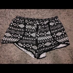Large black and white tribal print cloth shorts